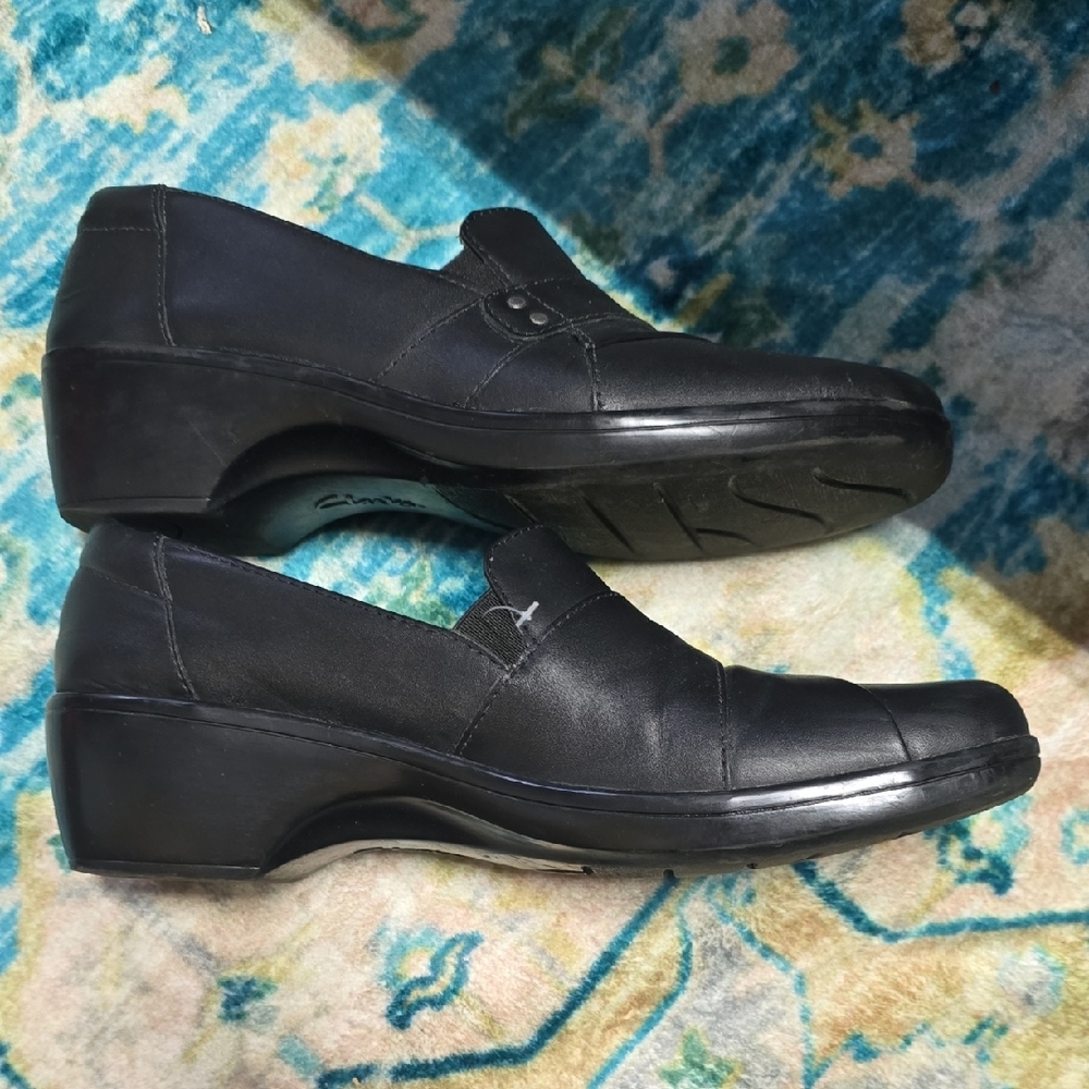 Clarks Black Leather Loafers - Picture 5 of 7